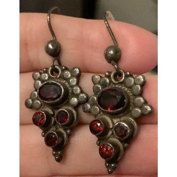Vintage Art Deco Sterling Silver & Red Garnet Cluster Drop Earrings - Picture 1 of 8
